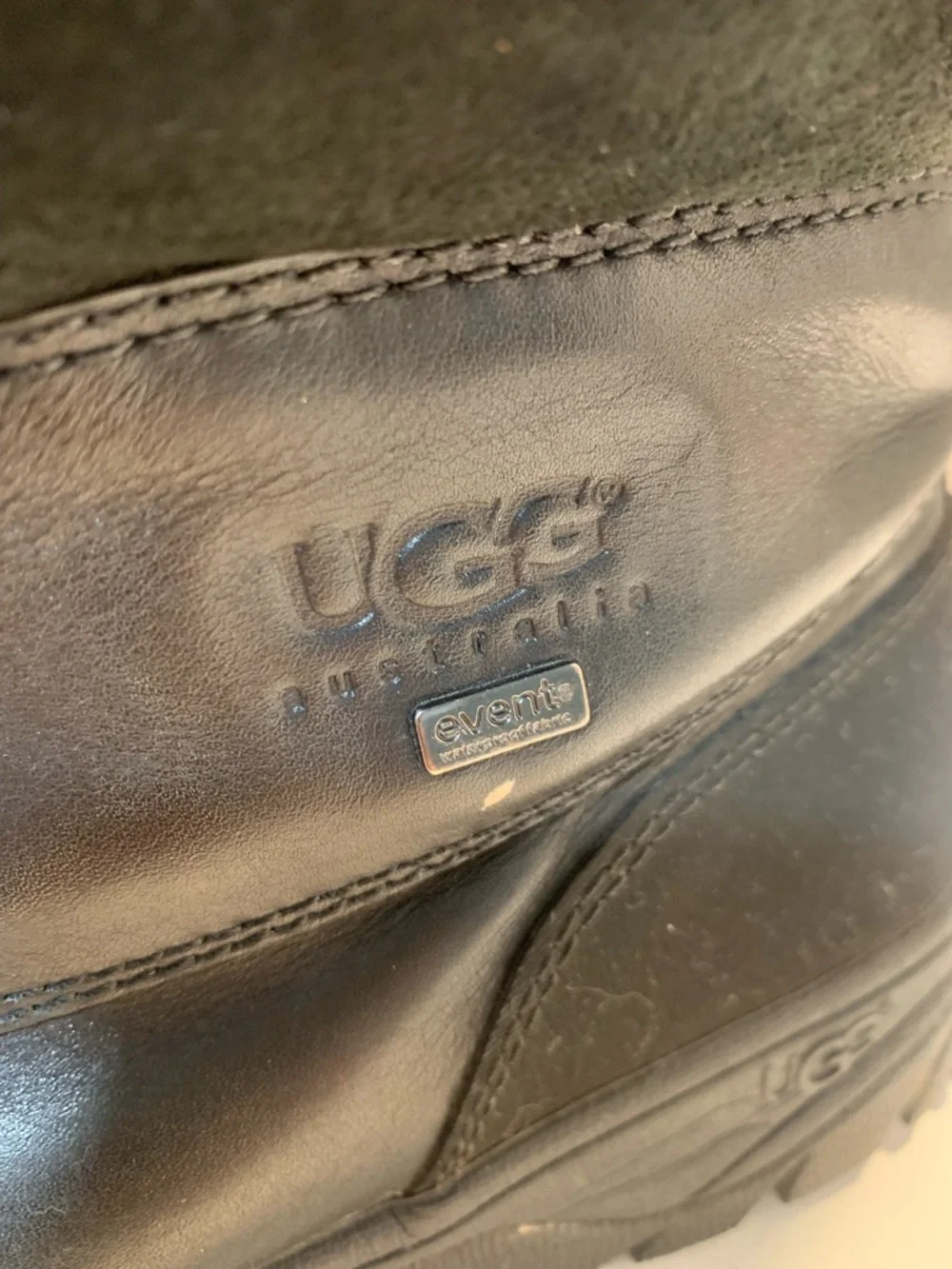 Ugg Mens Butte Waterproof Winter Boots Black Leather Sheepskin Size 10 Casual